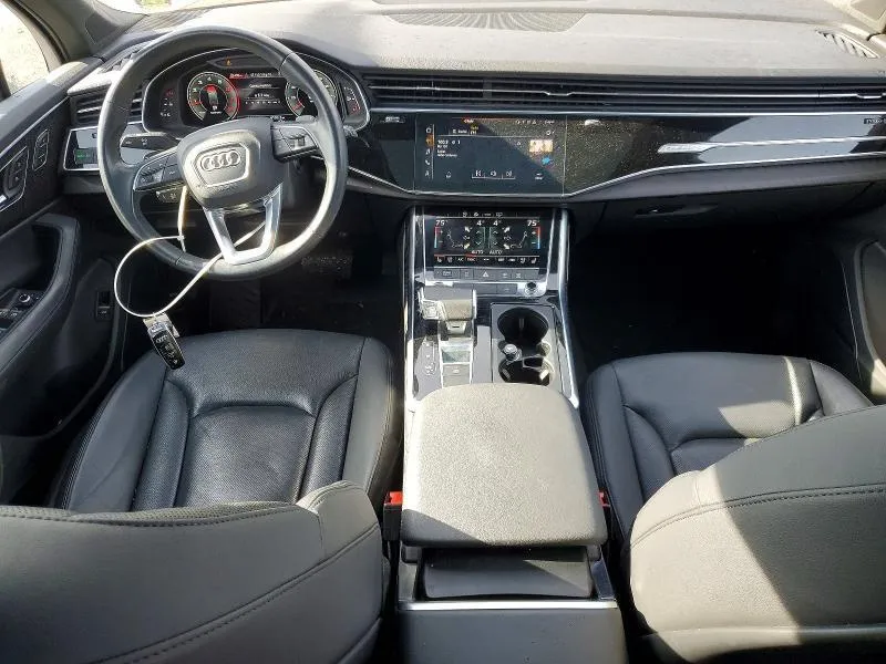 AUDI Q7 2022
