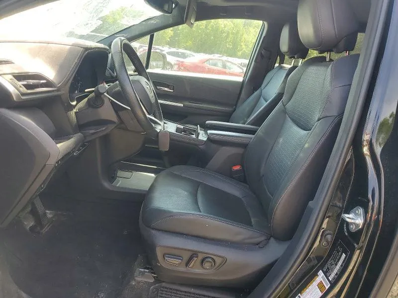 TOYOTA SIENNA WOODLAND EDITION 2024