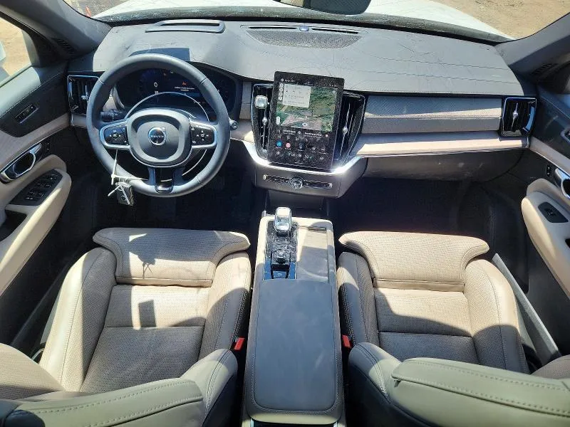 VOLVO XC90 ULTRA 2025