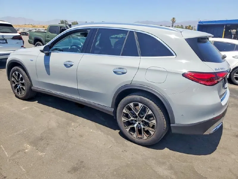 MERCEDES-BENZ GLC 350E 2025