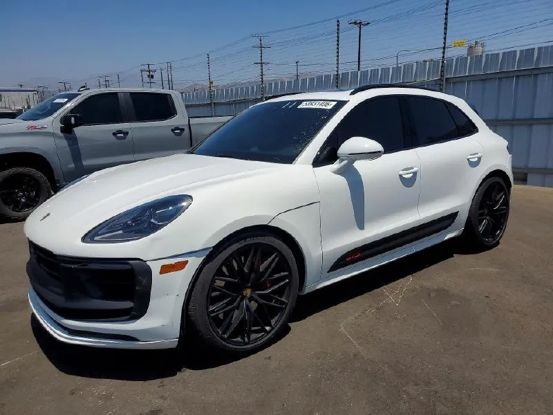 PORSCHE MACAN GTS 2023