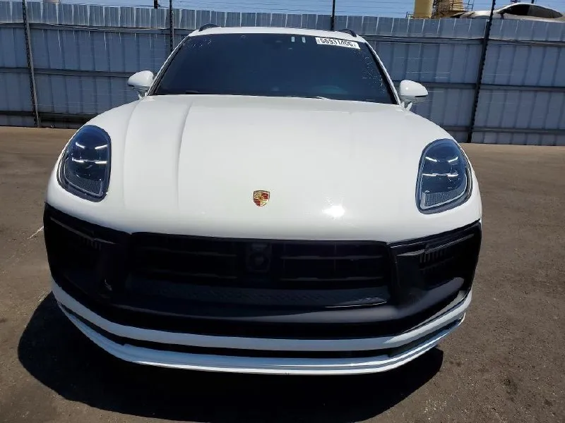 PORSCHE MACAN GTS 2023