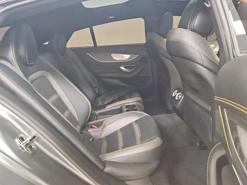 MERCEDES-BENZ AMG 53 2022