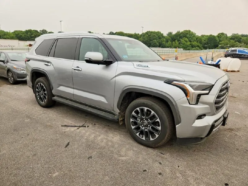 TOYOTA SEQUOIA LIMITED 2025