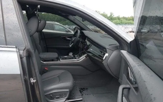 AUDI Q8 PREMIUM PLUS 55 TFSI QUATTRO 2025