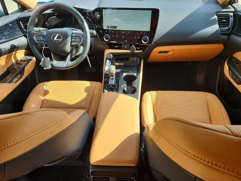 LEXUS NX PREMIUM 2026