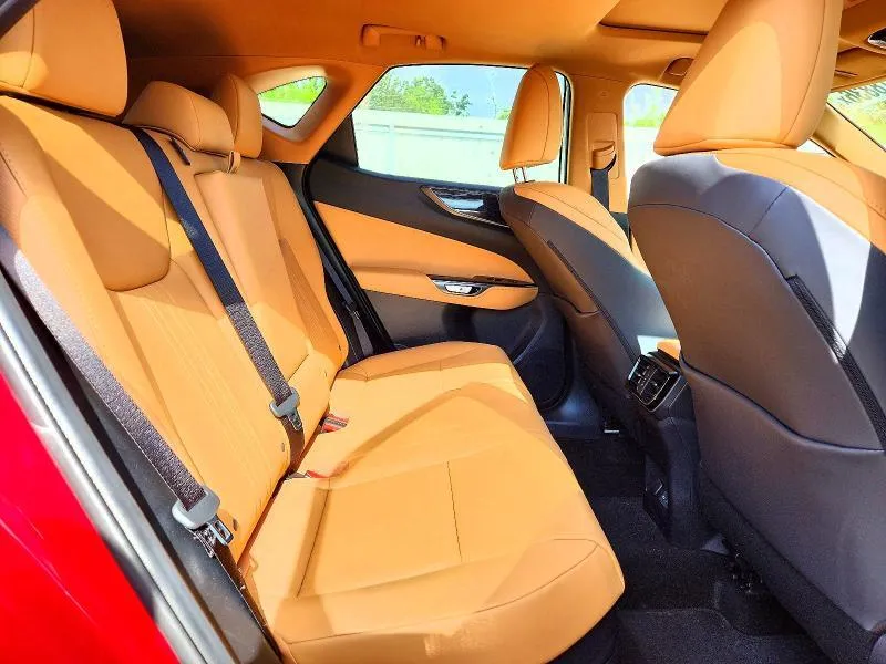 LEXUS NX PREMIUM 2026