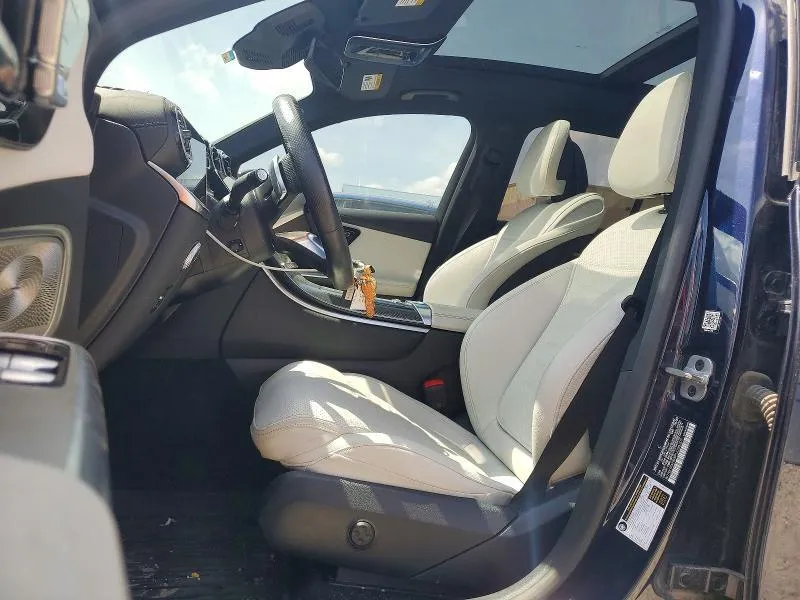 MERCEDES-BENZ GLC 300 4MATIC 2023