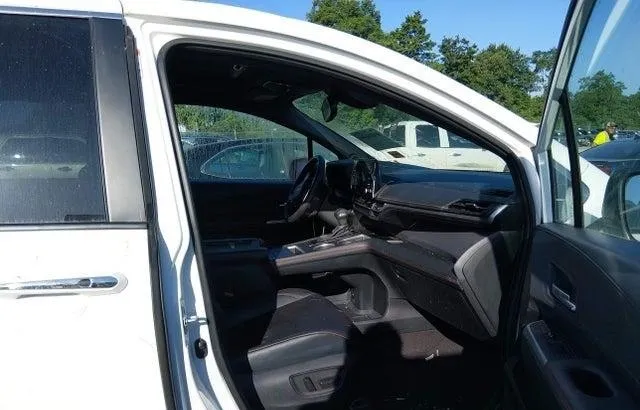 TOYOTA SIENNA XSE 2023