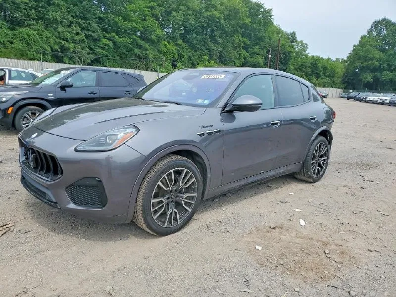 MASERATI GRECALE MODENA 2023