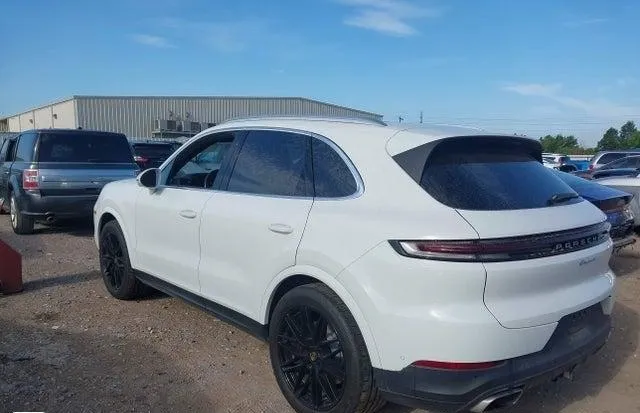 PORSCHE CAYENNE 2024