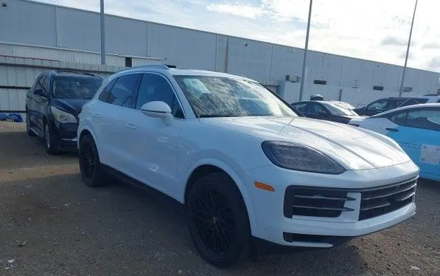 PORSCHE CAYENNE 2024