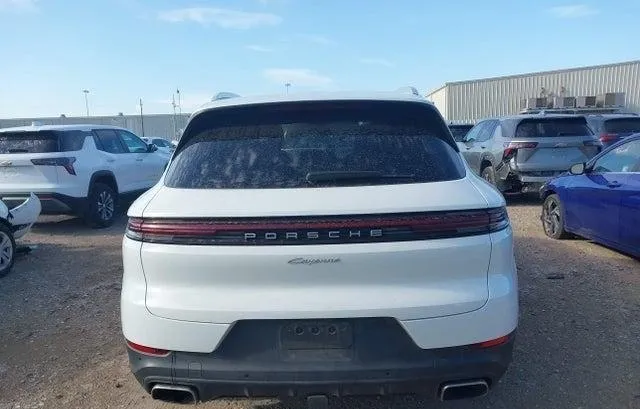 PORSCHE CAYENNE 2024