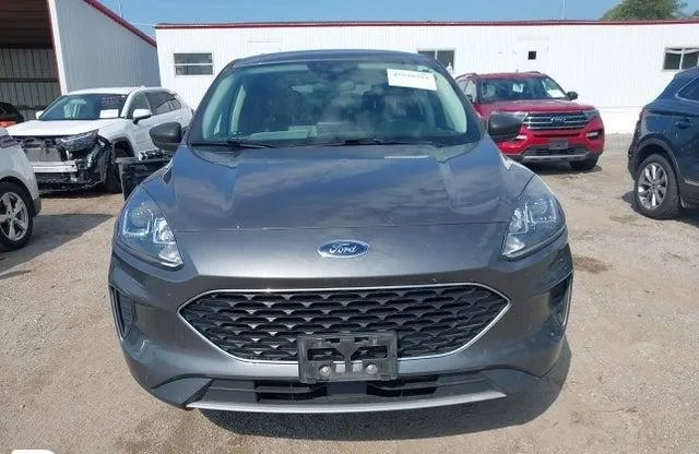 FORD ESCAPE SE 2022