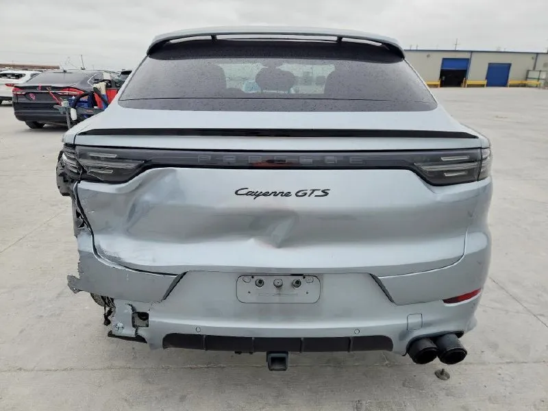 PORSCHE CAYENNE GTS COUPE 2023