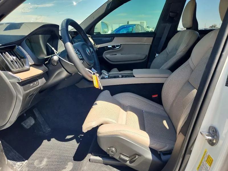 VOLVO XC90 ULTRA 2025