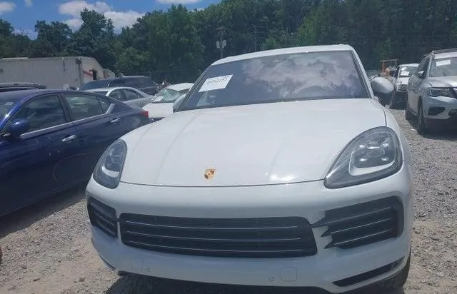 PORSCHE CAYENNE PLATINUM EDITION 2022