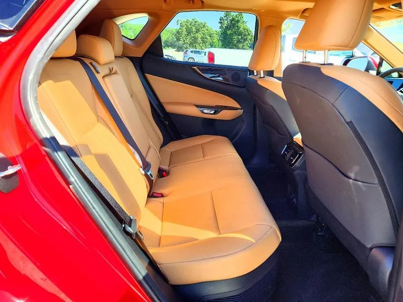 LEXUS NX PREMIUM 2025