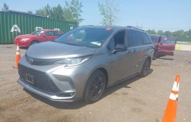 TOYOTA SIENNA XSE 2026