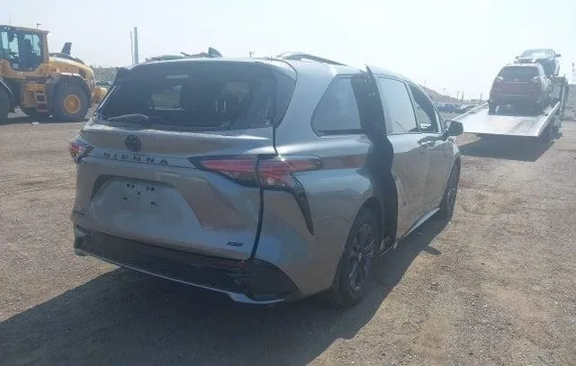 TOYOTA SIENNA XSE 2026
