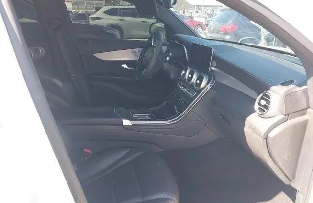 MERCEDES-BENZ GLC 4MATIC COUPE 2023
