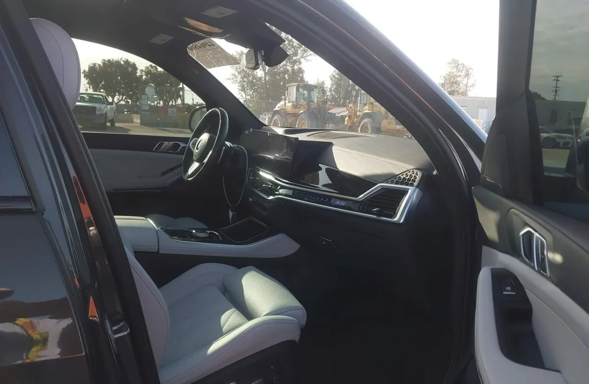 BMW X5 XDRIVE40I 2025