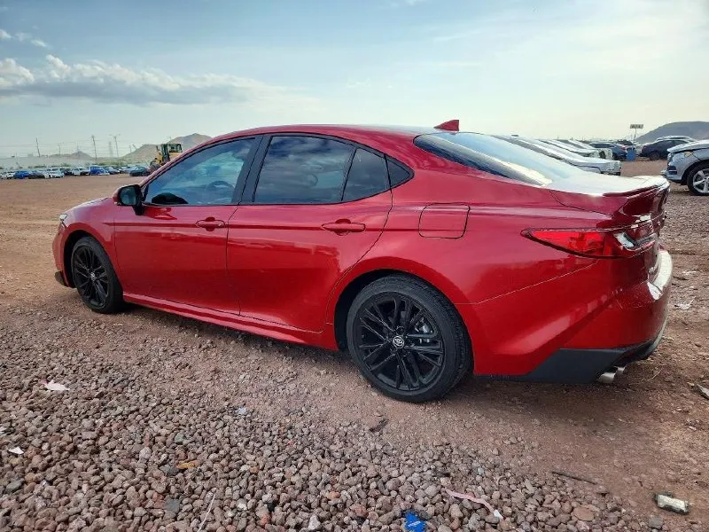 TOYOTA CAMRY SE 2025