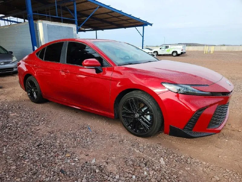 TOYOTA CAMRY SE 2025