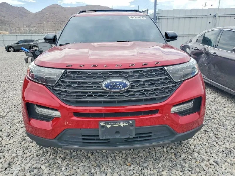 FORD EXPLORER XLT 2022