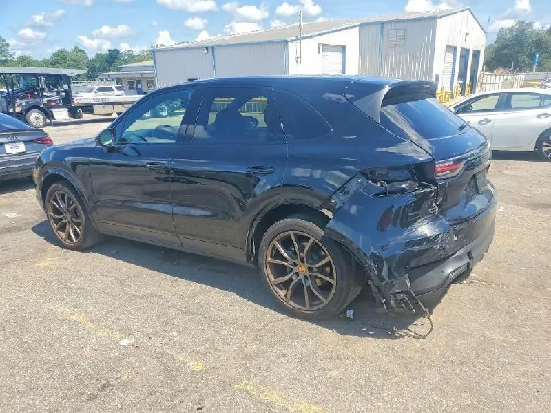 PORSCHE CAYENNE BASE 2023