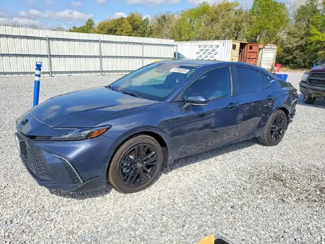 TOYOTA CAMRY SE 2026