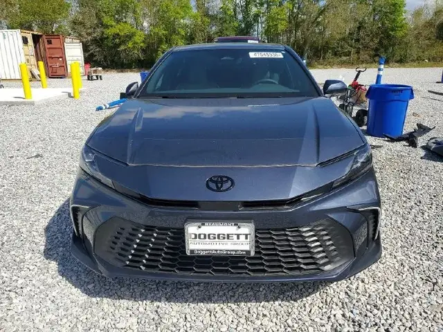 TOYOTA CAMRY SE 2026