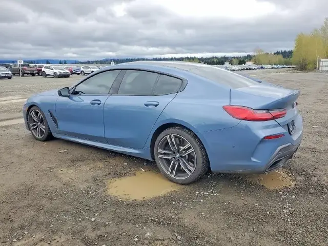 BMW M850XI 2022