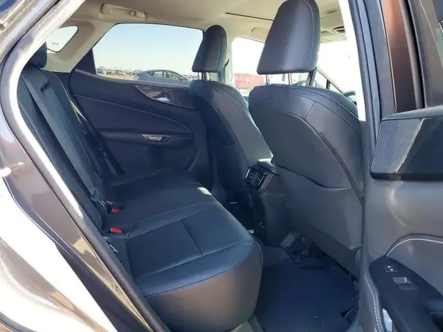 LEXUS NX PREMIUM 2023
