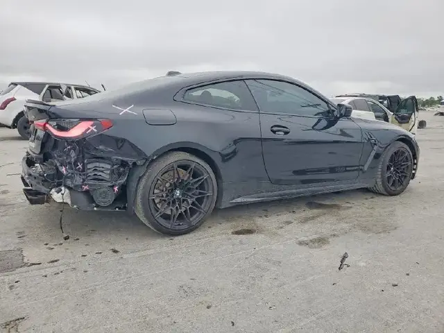 BMW M4 2024