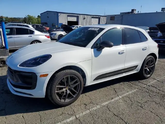 PORSCHE MACAN BASE 2023