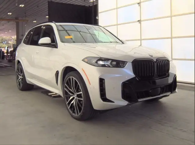BMW X5 SPORTS ACTIVITY VEHICLE 2024