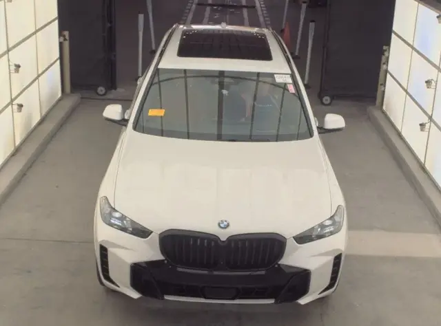 BMW X5 SPORTS ACTIVITY VEHICLE 2024