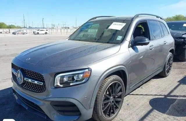 MERCEDES-BENZ GLB250 2023