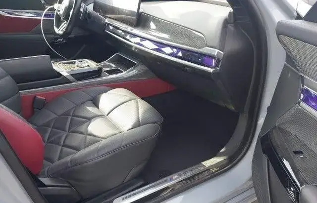 BMW 740I 2024