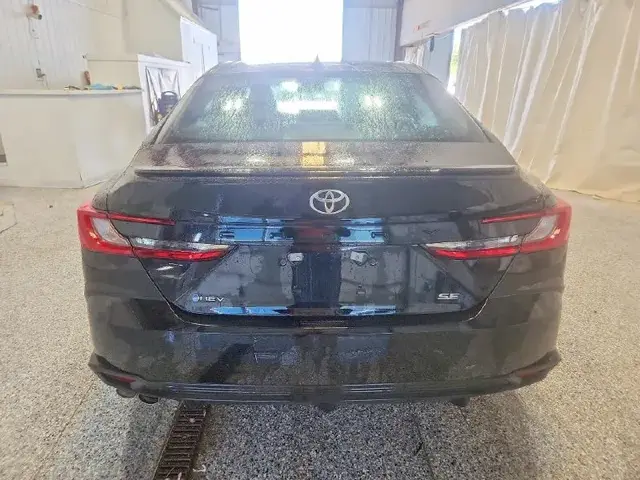 TOYOTA CAMRY SE 2026