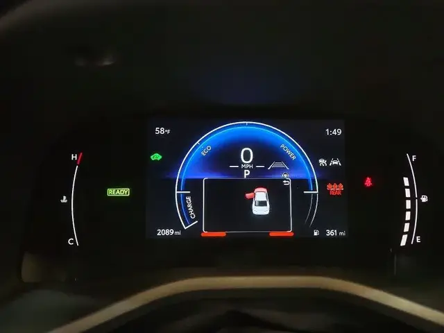 TOYOTA CAMRY SE 2026