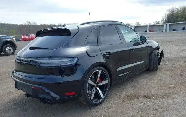 PORSCHE MACAN GTS 2023