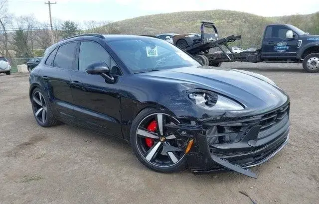 PORSCHE MACAN GTS 2023
