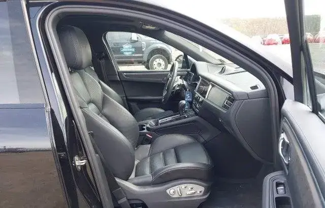 PORSCHE MACAN GTS 2023