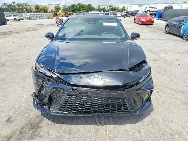 TOYOTA CAMRY 2026