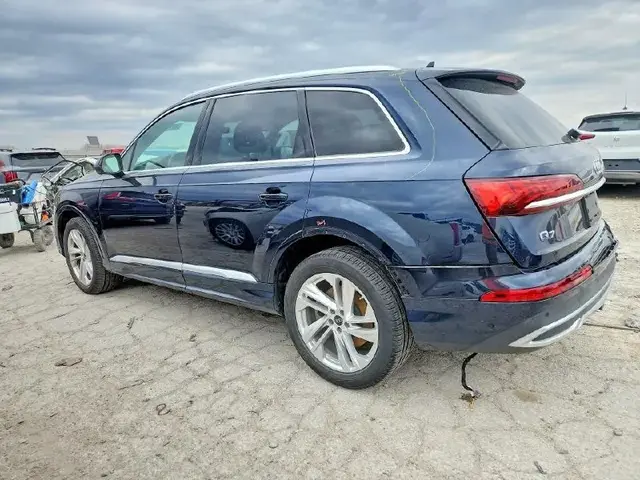 AUDI Q7 PREMIUM 2024