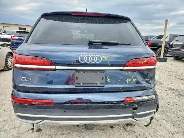 AUDI Q7 PREMIUM 2024