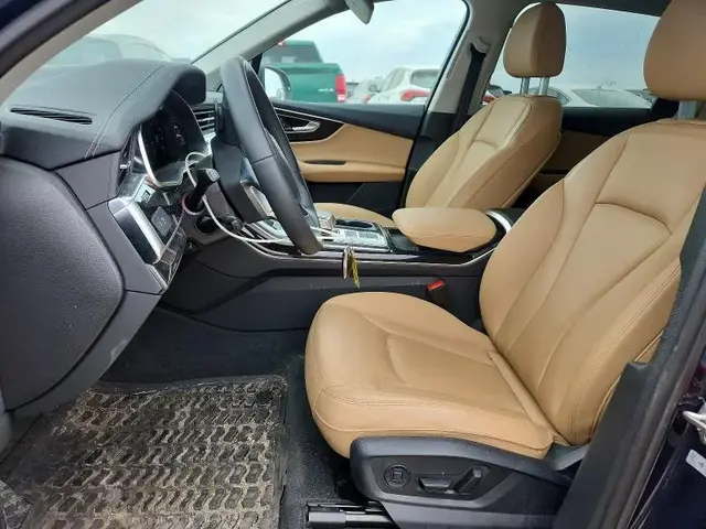 AUDI Q7 PREMIUM 2024