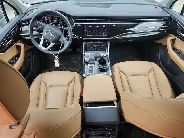 AUDI Q7 PREMIUM 2024